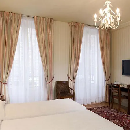 Du Palais Bourbon 3* Parigi