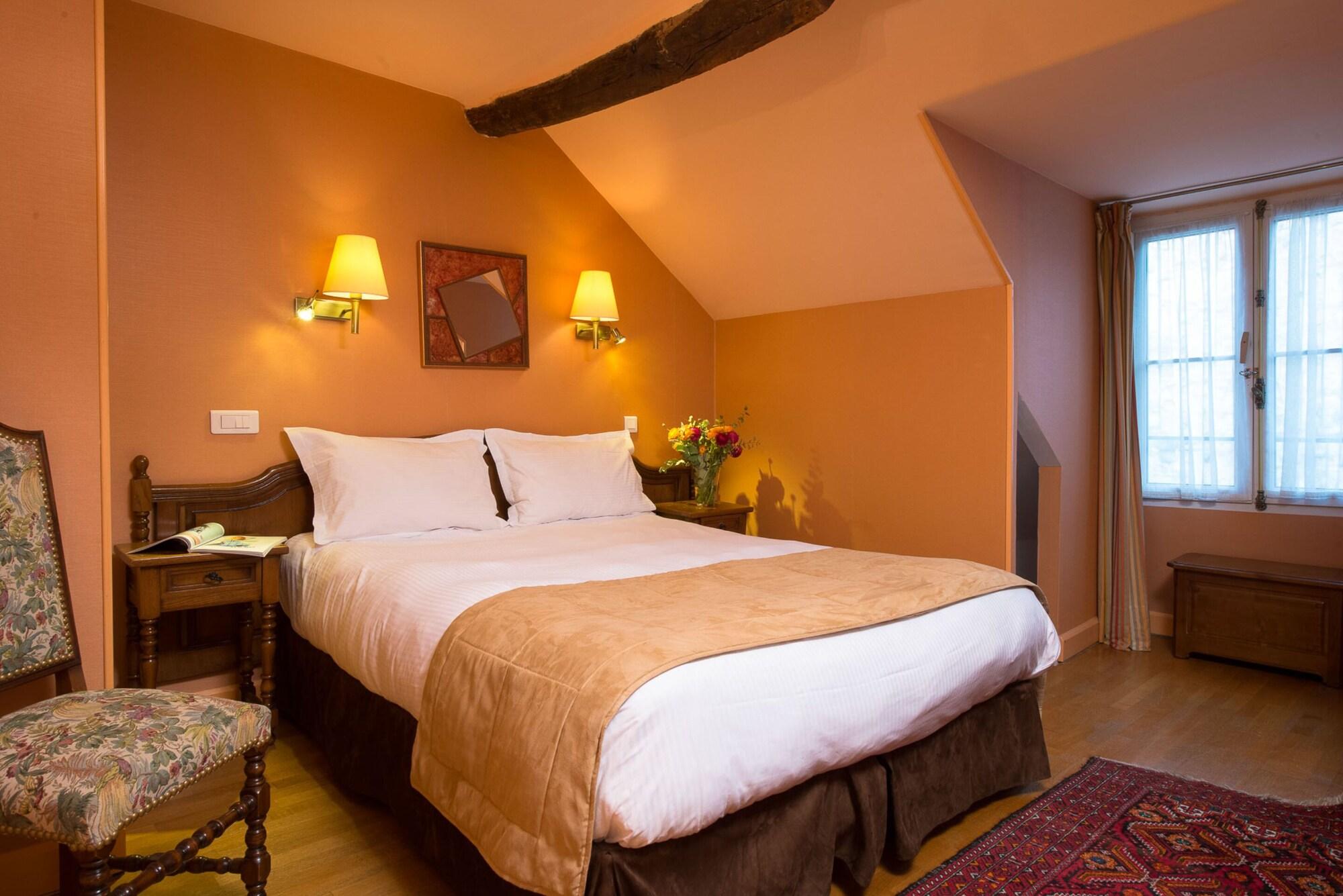 Hotel Du Palais Bourbon 3*