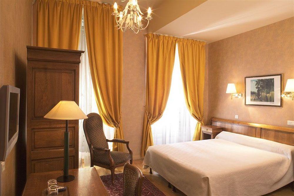 Du Palais Bourbon Hotel Paris