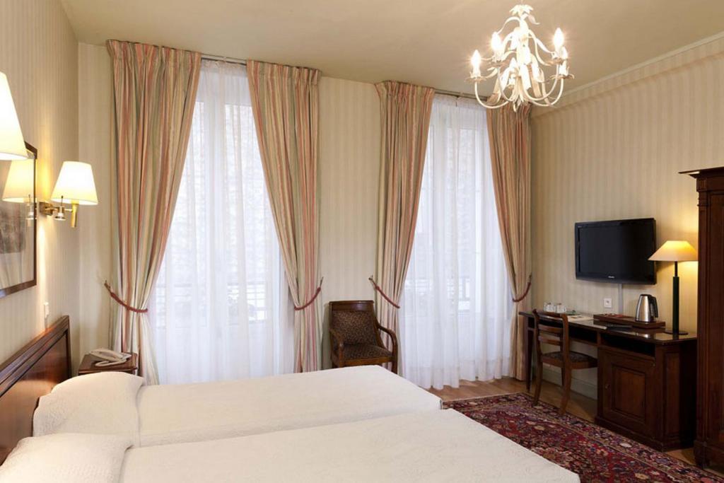Du Palais Bourbon 3* Paris